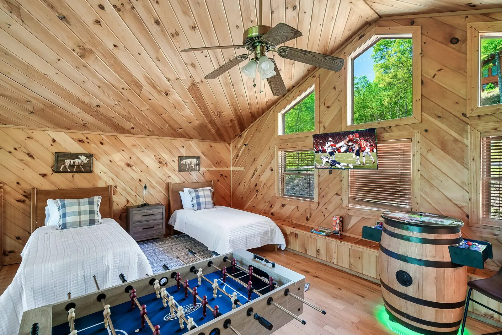 Open arcade loft