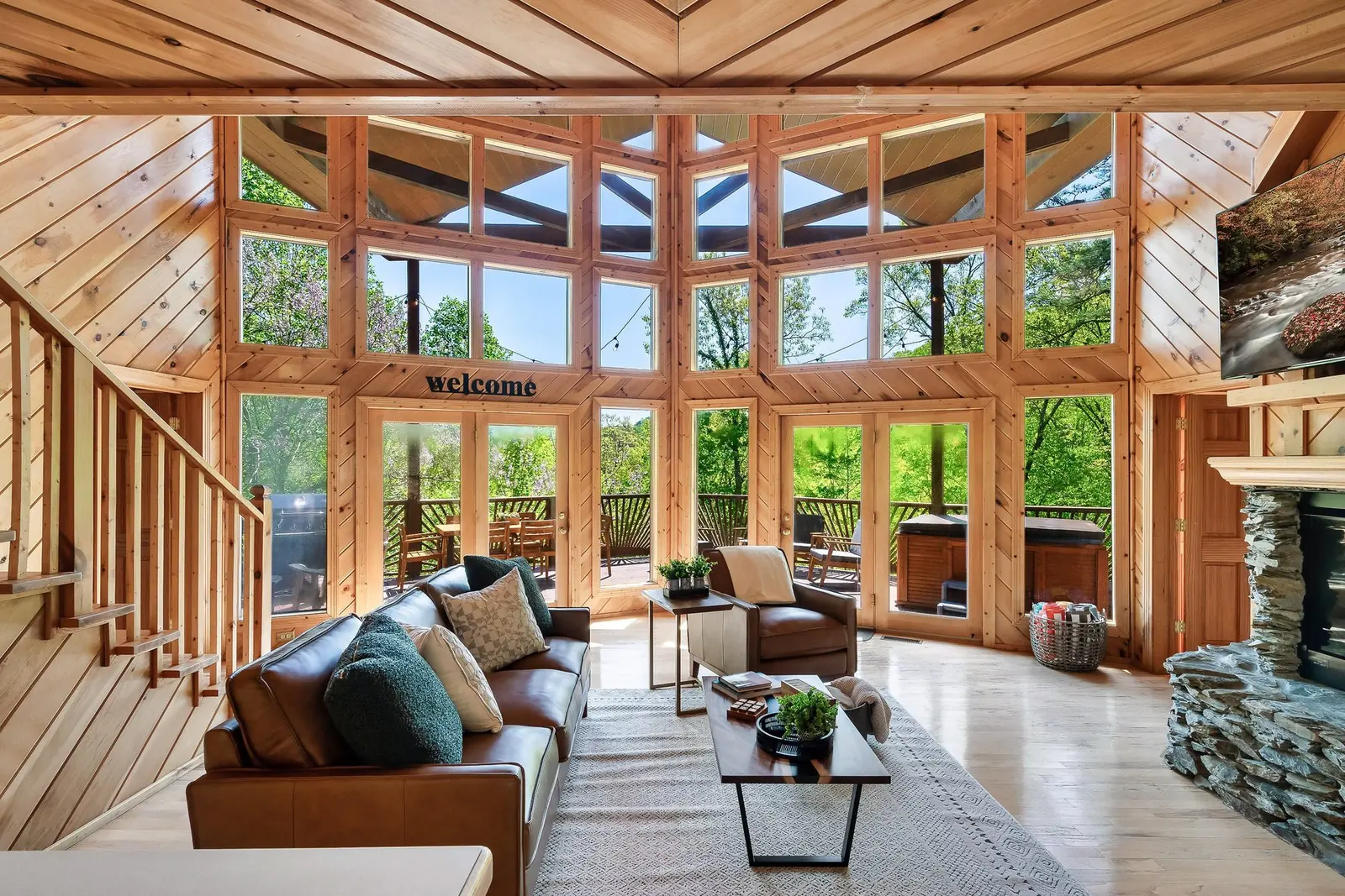 A warm mountain welcome at Arbor Vista Retreat